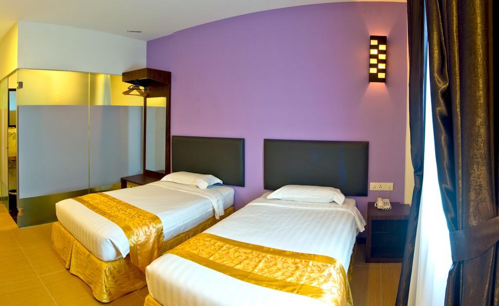 Hotel Zamburger Скудай Стая снимка